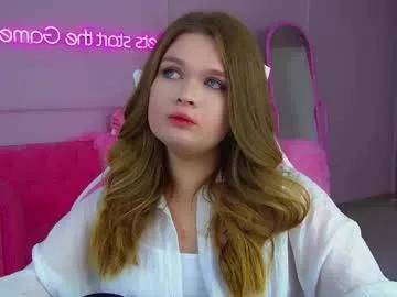 Freechat crystallyons on Chaturbate