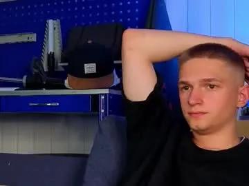 Group dustyn_fox on Chaturbate