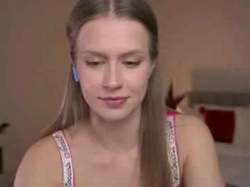 ella_twinkle on Chaturbate