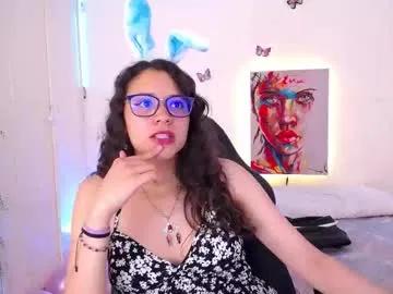Freechat emilirusso on Chaturbate