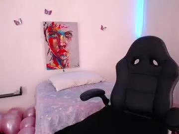 Freechat emilirusso on Chaturbate