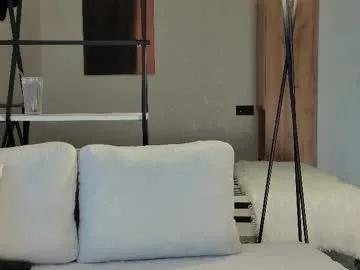 Freechat emiljanna on Chaturbate