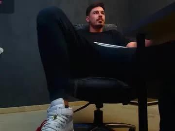 Freechat enzorace on Chaturbate