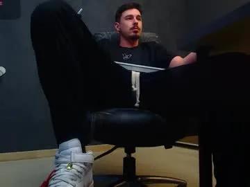 Freechat enzorace on Chaturbate