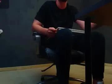 Freechat enzorace on Chaturbate