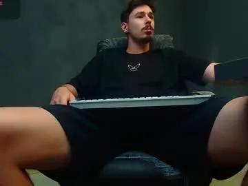Freechat enzorace on Chaturbate