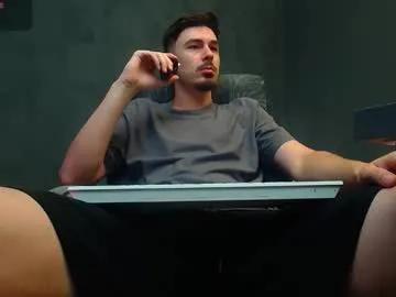 Freechat enzorace on Chaturbate