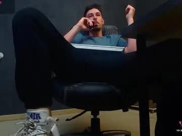 Freechat enzorace on Chaturbate