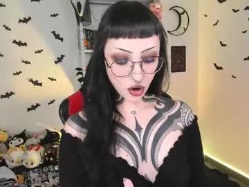 Freechat herinfernalmajesty on Chaturbate