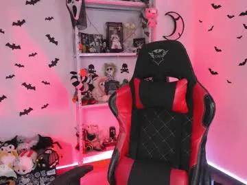 Freechat herinfernalmajesty on Chaturbate