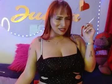 Freechat juanitared on Chaturbate