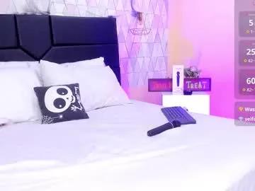 Freechat justineperry on Chaturbate