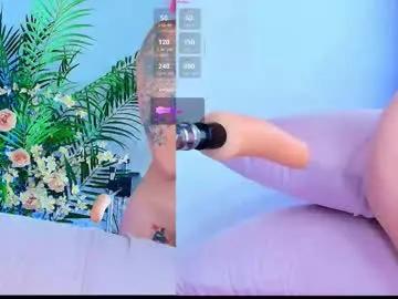 Freechat kinky_karo on Chaturbate