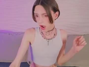 Freechat kira_long on Chaturbate