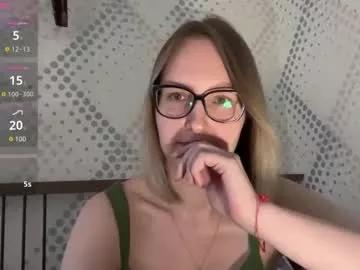 Freechat kirafatex on Chaturbate