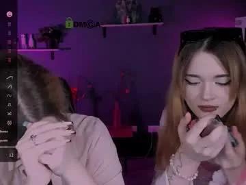 Group liana_kisses on Chaturbate
