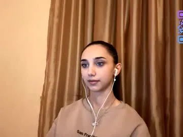 lilihalvorsen on Chaturbate