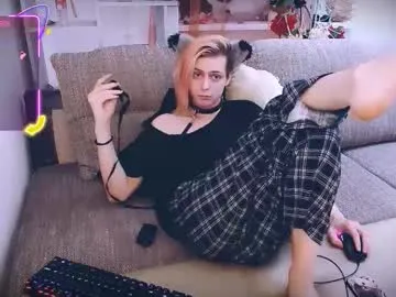 littlepinkcat on Chaturbate