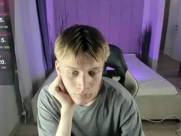 Freechat louie_evans on Chaturbate