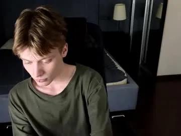 Freechat louie_evans on Chaturbate