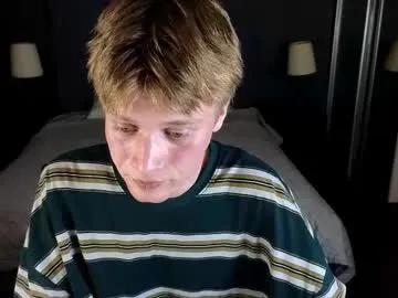 Freechat louie_evans on Chaturbate
