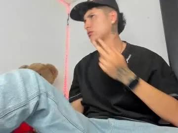 Freechat mateo_escobar on Chaturbate
