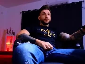 Freechat mightyaaron on Chaturbate