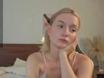 Freechat minnietammy on Chaturbate