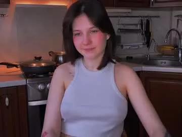 Away mirrameow on Chaturbate