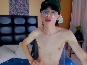 Freechat mysterius_boy on Chaturbate