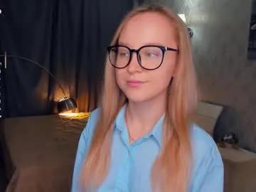 nicolavanderbie — GOAL: check my sexy outfit<3 [12 tokens remaining] Welcome to my room! #new #shy #feet #teen #skinny