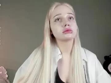 nicole_yo — suck fimgers with saliva [61 tokens left] #anal #feet #blonde #young #squirt