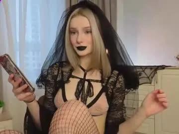 Freechat odeliagrace on Chaturbate