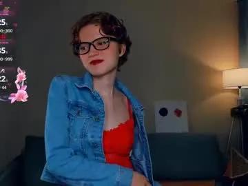 Freechat odettechurchwell on Chaturbate