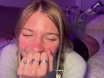 Freechat oliviahansleyy on Chaturbate