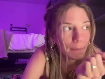 Freechat oliviahansleyy on Chaturbate