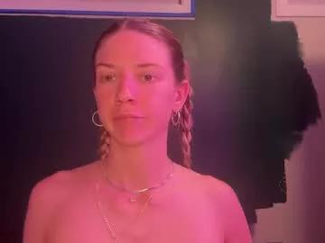 Freechat oliviahansleyy on Chaturbate