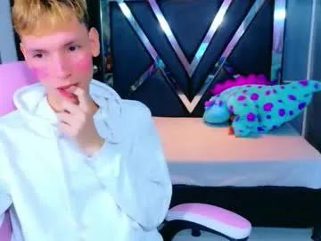 park_jimin1 — GOAL: Remove boxer [300 tokens remaining] Welcome to my room! #gay #latino #femboy #cute