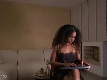 Freechat paulacora100 on Chaturbate
