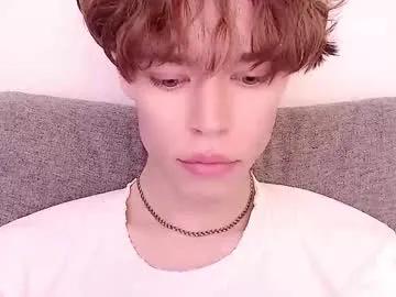 Freechat pawclaw on Chaturbate