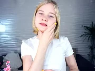 Freechat phyllisearney on Chaturbate