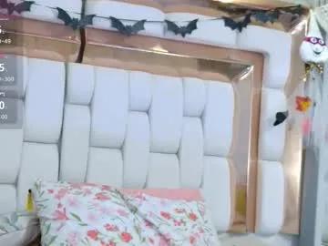 Freechat playfuljust_18 on Chaturbate