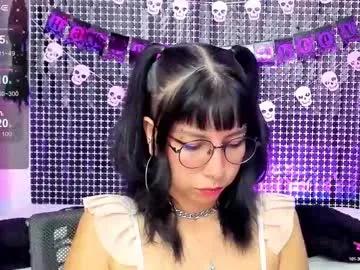 Freechat rose_72 on Chaturbate