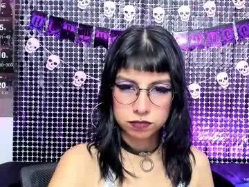 Freechat rose_72 on Chaturbate