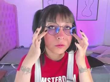 Freechat rose_72 on Chaturbate