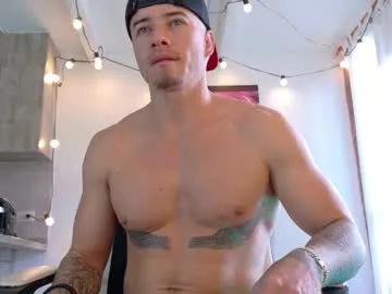 Freechat ryann_blue_ on Chaturbate