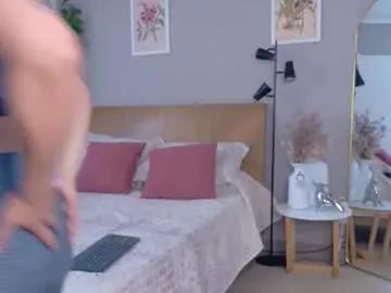 sarah_rayy — Hiappy fridayPlay with /menu FavTips 25.48.69.99.108 Dice 34tkn - Multi Goal: Let me ride you [2167 tokens left] #muscle #natural #heels #lovense #dildo