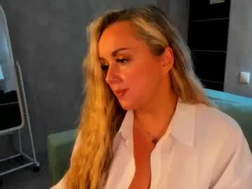 sky_kuper — GOAL: ice on my hot nipples [161 tokens remaining] Hey im Sky im new here lets have fun :) #bigass #mature #bigboobs #curvy #blonde