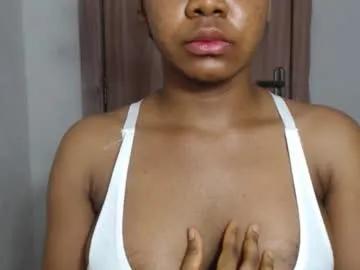 Freechat snowdrop5 on Chaturbate