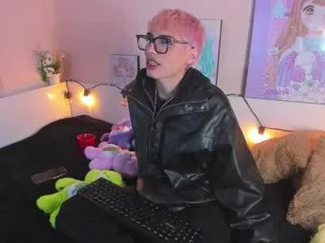 Freechat strawberry_kitty_ on Chaturbate